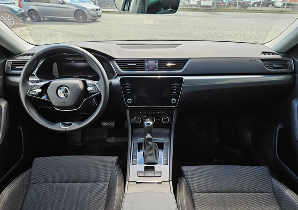 Skoda Superb cena 179900 przebieg: 21330, rok produkcji 2023 z Lubień Kujawski małe 67